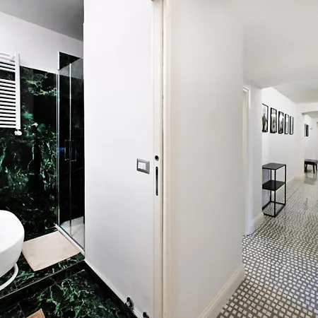 St Peter Regal Apartment *