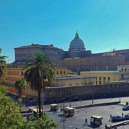 St Peter Regal Apartment Rome